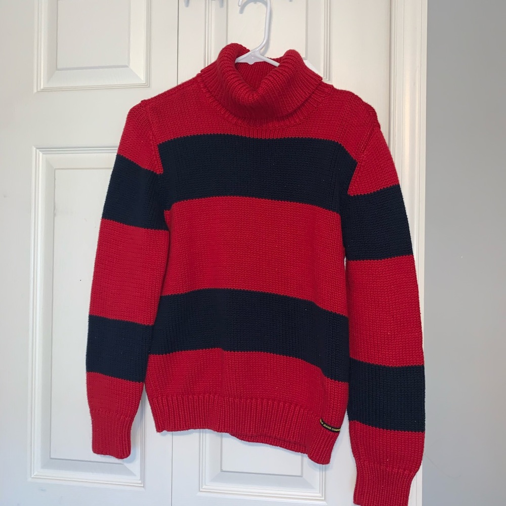 Turtle neck sweater